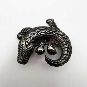 Vintage Unmarked Pewter Silver Curved Textured Alligator Crocodile Brooch Pin